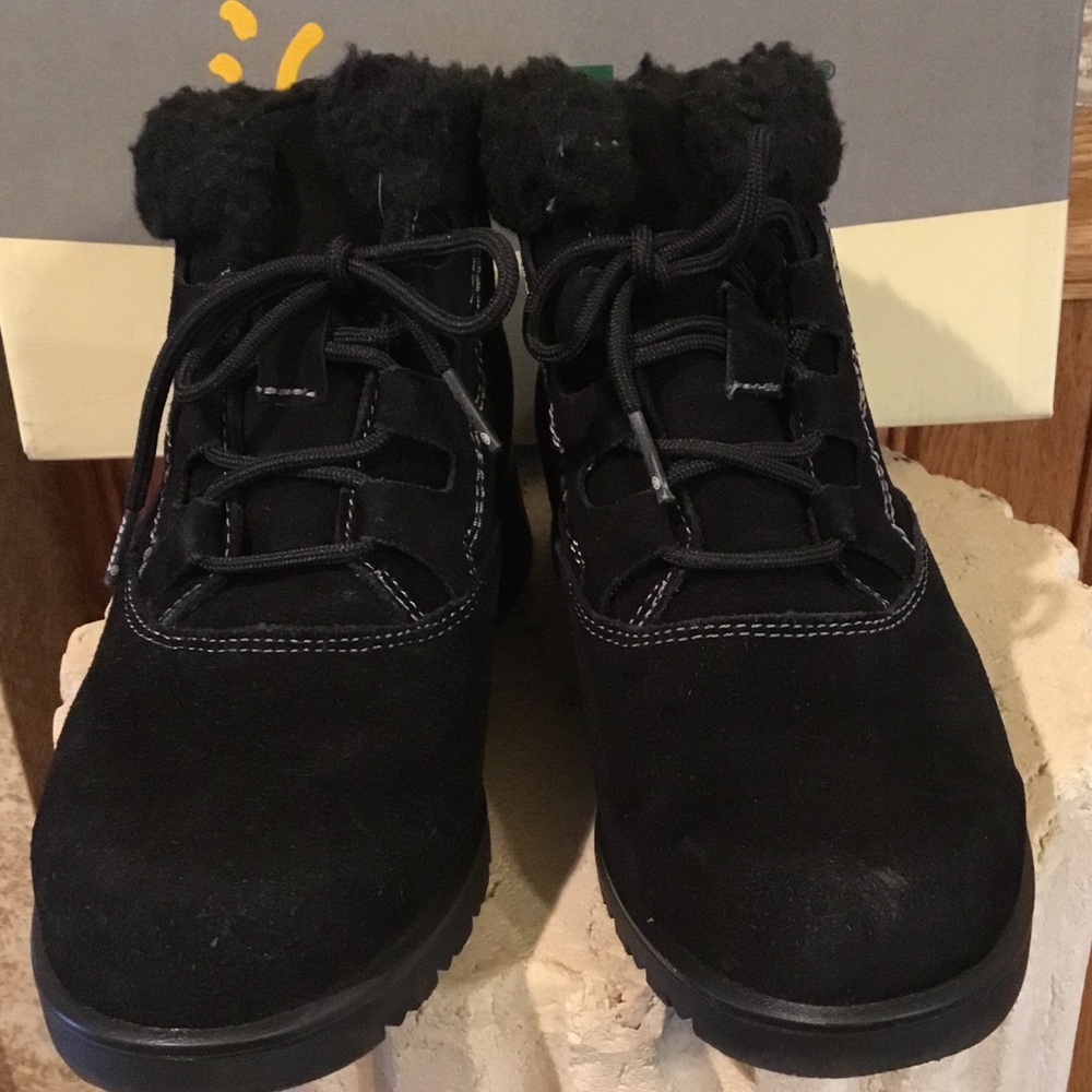 Baretraps Jeri black nubuck boots